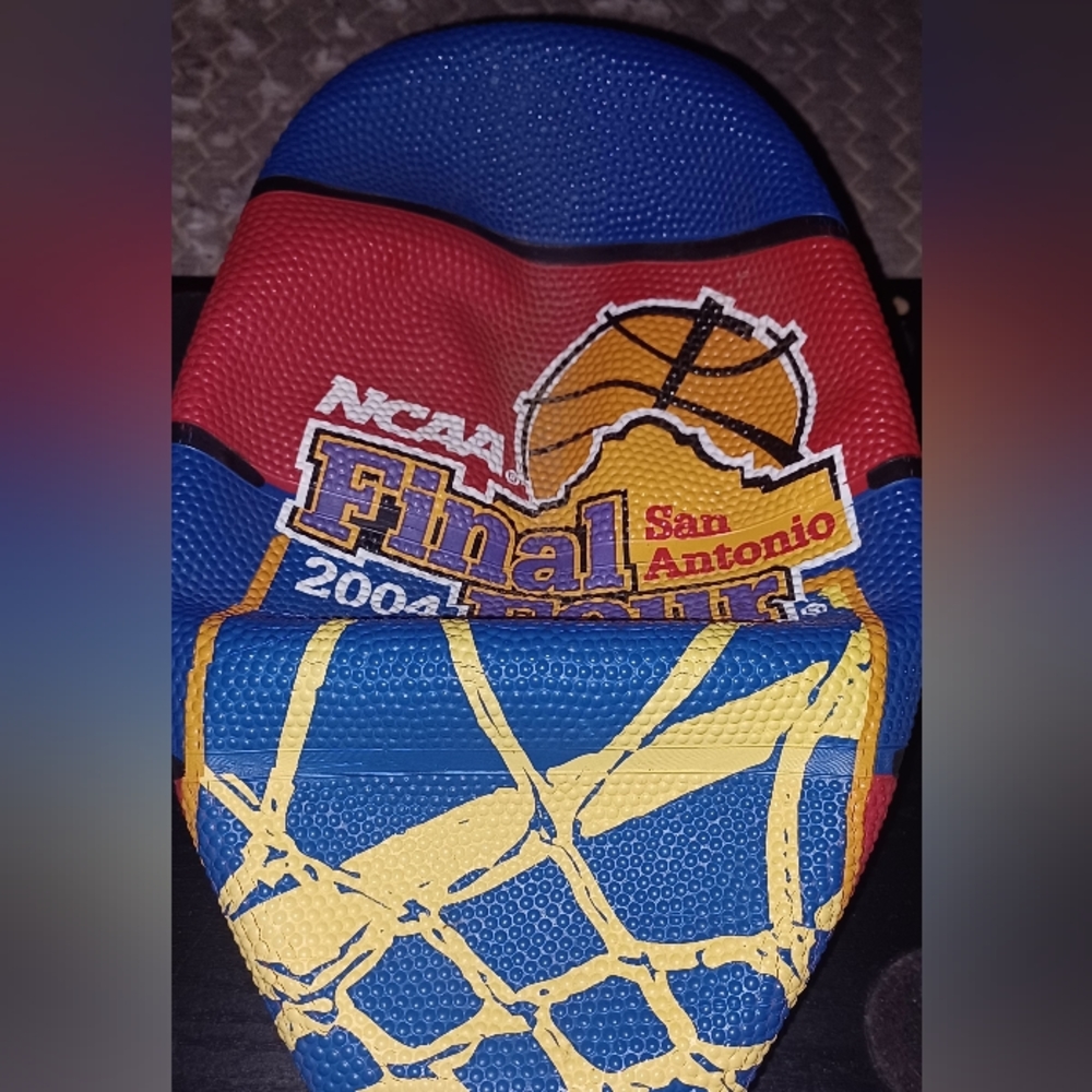 2004 NCAA FINAL 4 NEW BASKERBALL